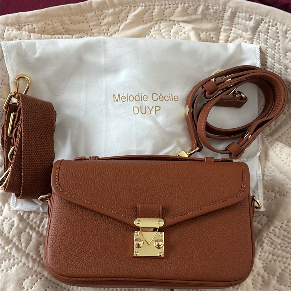 Dress up your purse/DUYP BROWN TOGO LEATHER - "LE PETIT PARIS15" CROSSBODY BAG